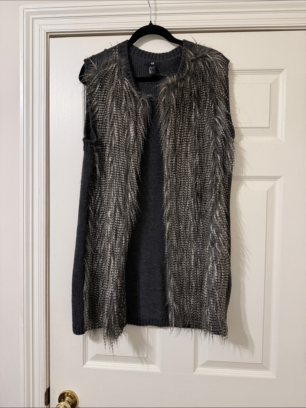 H&M Gray Faux-Fur Front Sleeveless Knit Cardigan